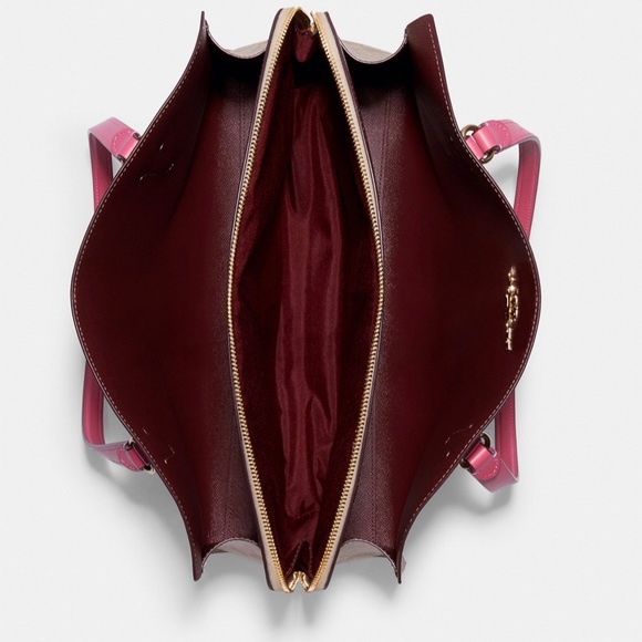 COACH Carryall 40 In Signature Canvas **limited - brand new** - Picture 4 of 4